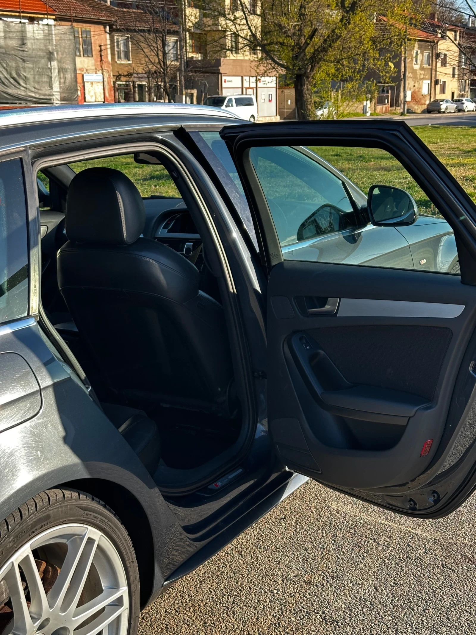 Audi A4 2.0 TDI S-Line, снимка 8 - Автомобили и джипове - 54147139