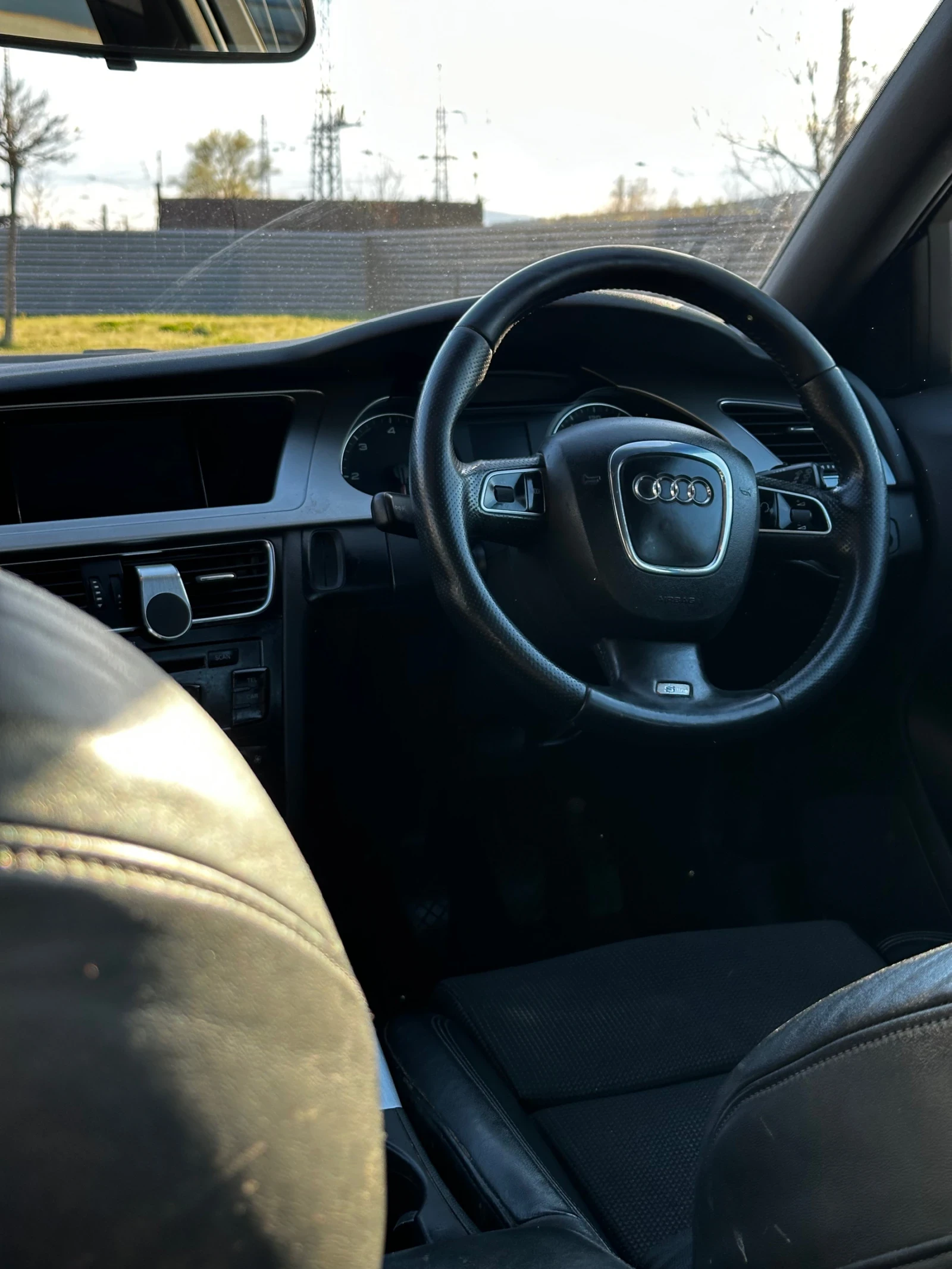 Audi A4 2.0 TDI S-Line, снимка 11 - Автомобили и джипове - 54147139