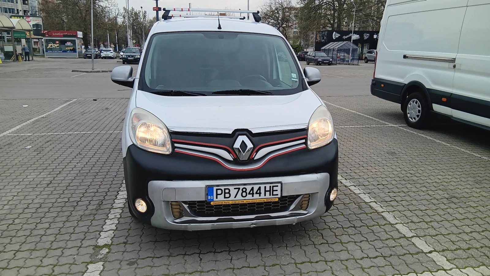 Renault Kangoo 1.5dCi, снимка 16 - Автомобили и джипове - 54206972