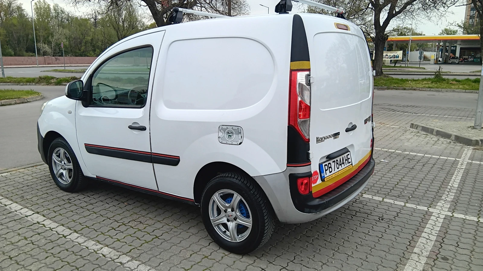 Renault Kangoo 1.5dCi, снимка 4 - Автомобили и джипове - 54206972