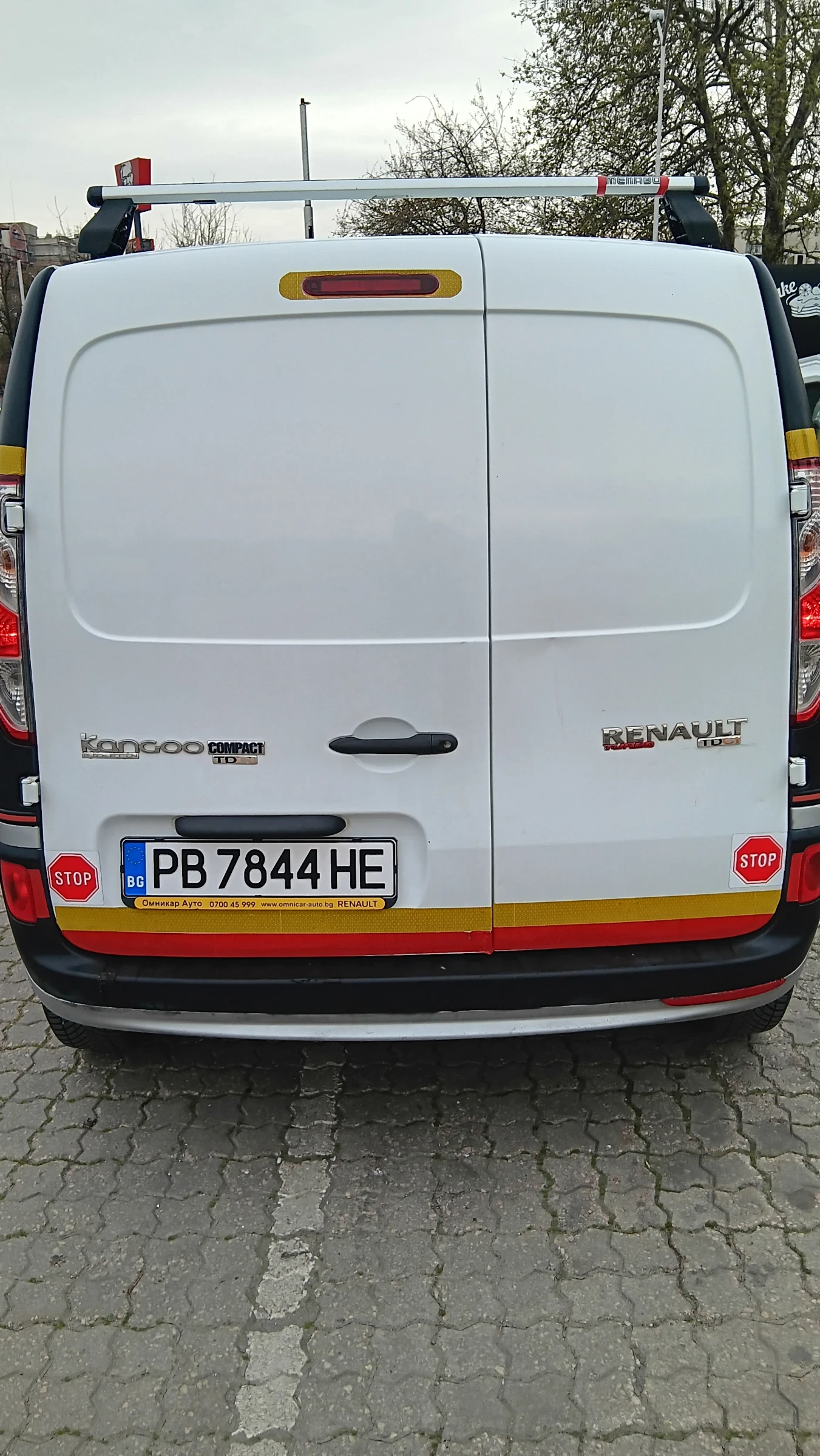 Renault Kangoo 1.5dCi, снимка 15 - Автомобили и джипове - 54206972