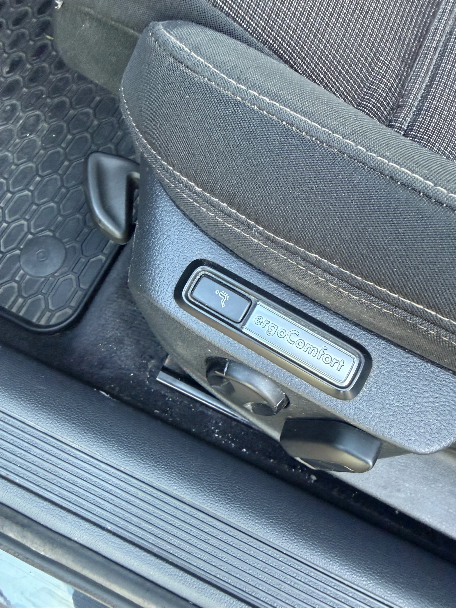 VW Passat 2.0TDI 190кс., снимка 9 - Автомобили и джипове - 54297884