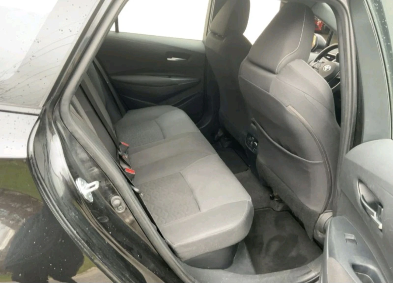 Toyota Corolla ХИБРИД* ТОП ЦЕНА* ОБАДИ СЕ СЕГА* * , снимка 7 - Автомобили и джипове - 54397573