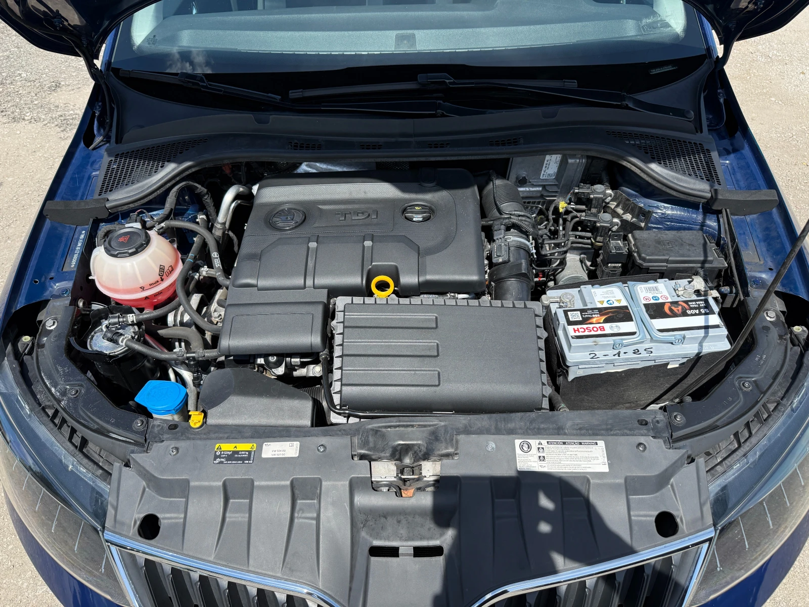 Skoda Fabia 1.4TDI-Дистроник-климатроник-парктроник-LED-TOP!!!, снимка 17 - Автомобили и джипове - 54560279