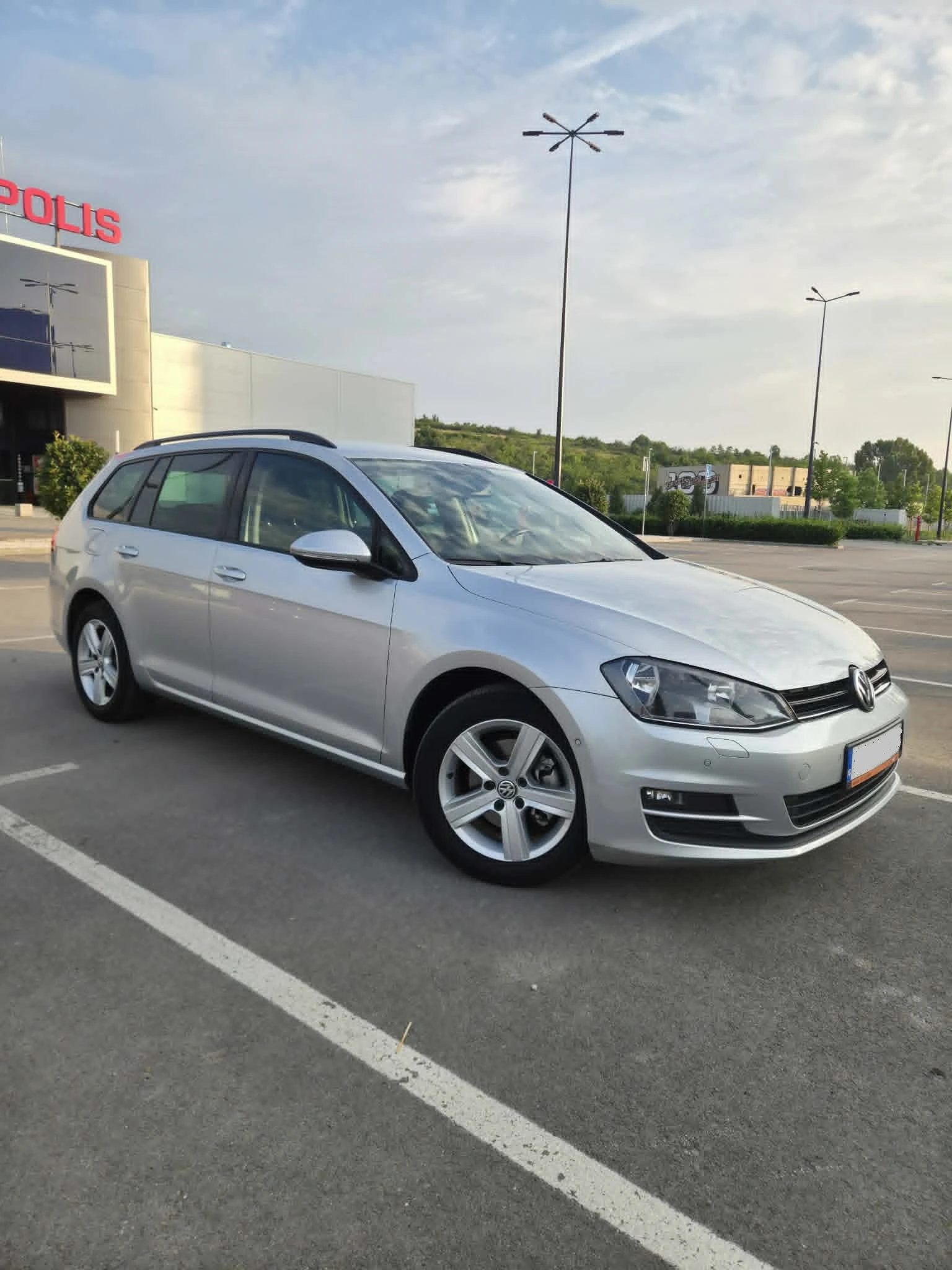 VW Golf Variant, снимка 2 - Автомобили и джипове - 55349772