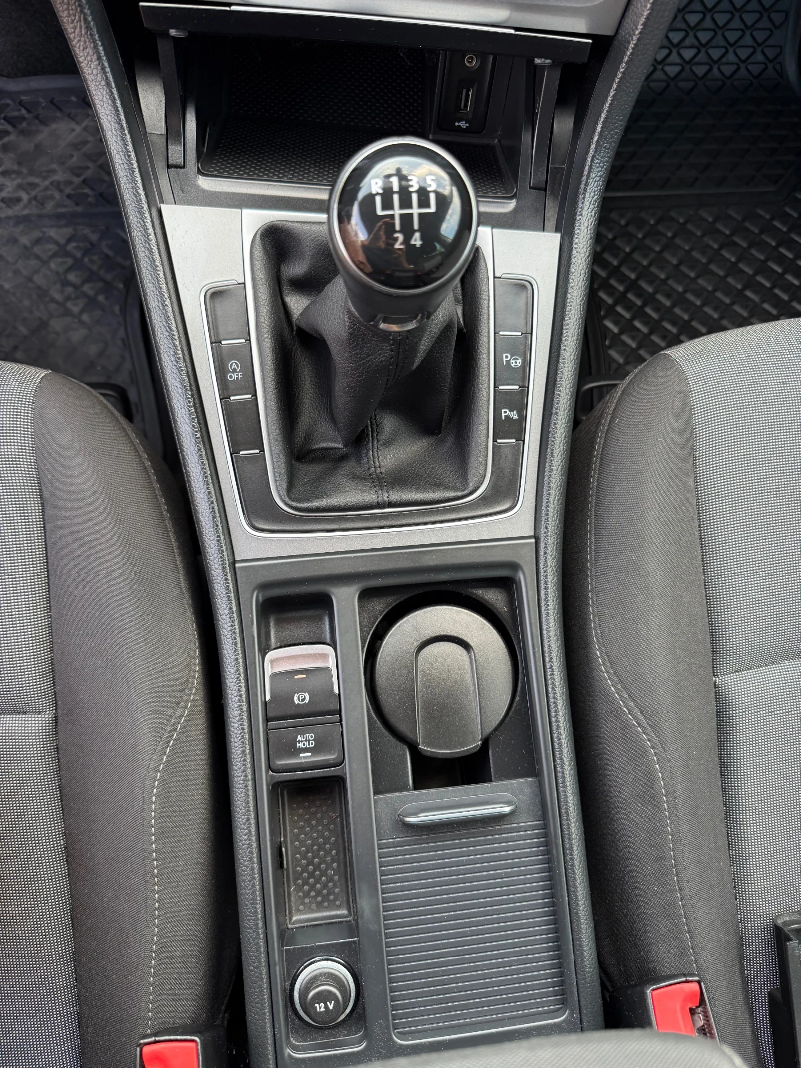 VW Golf, снимка 8 - Автомобили и джипове - 55349772