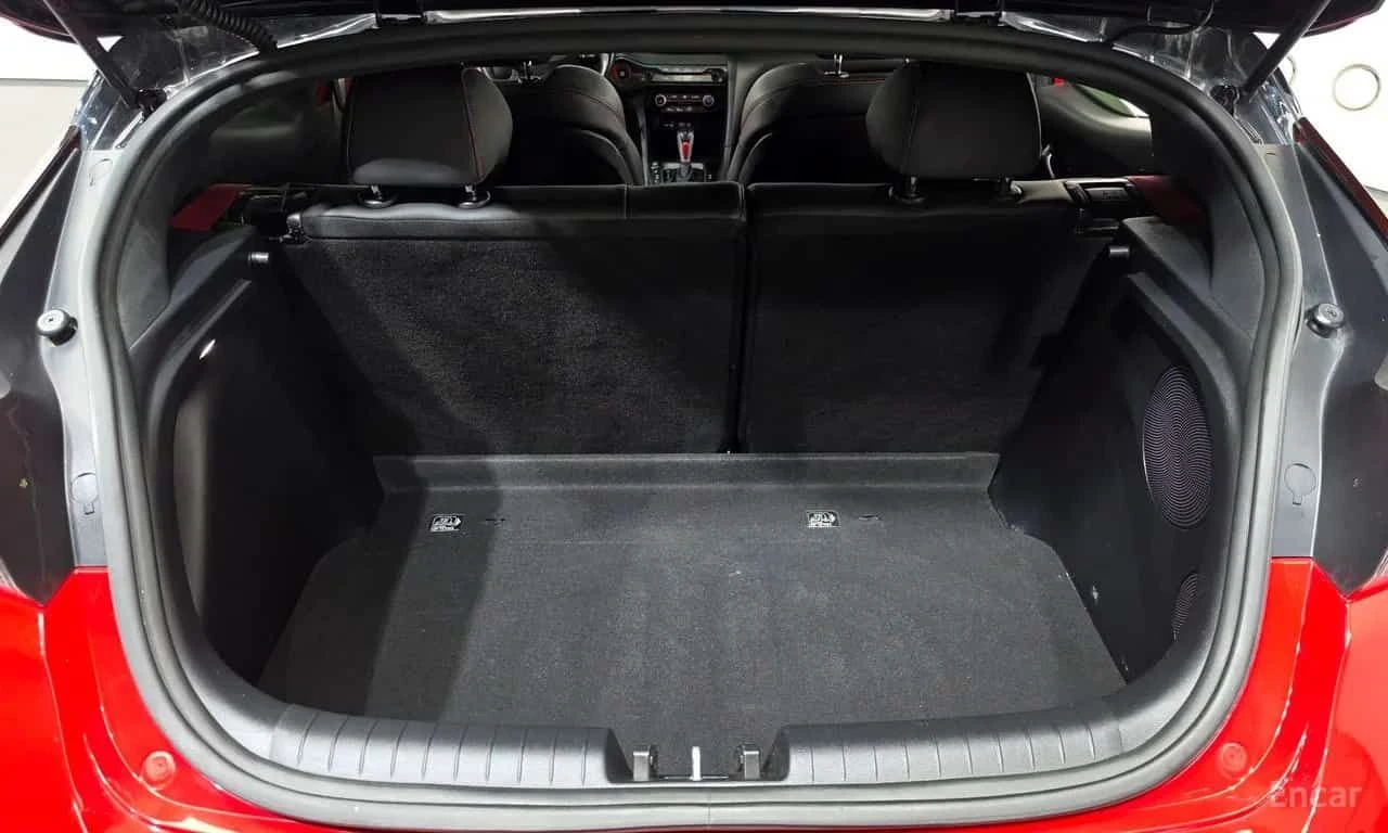 Hyundai Veloster  * 1.6 Turbo Sport * БЕЗ ПЪРВОНАЧАЛНА ВНОСКА, снимка 16 - Автомобили и джипове - 55615801
