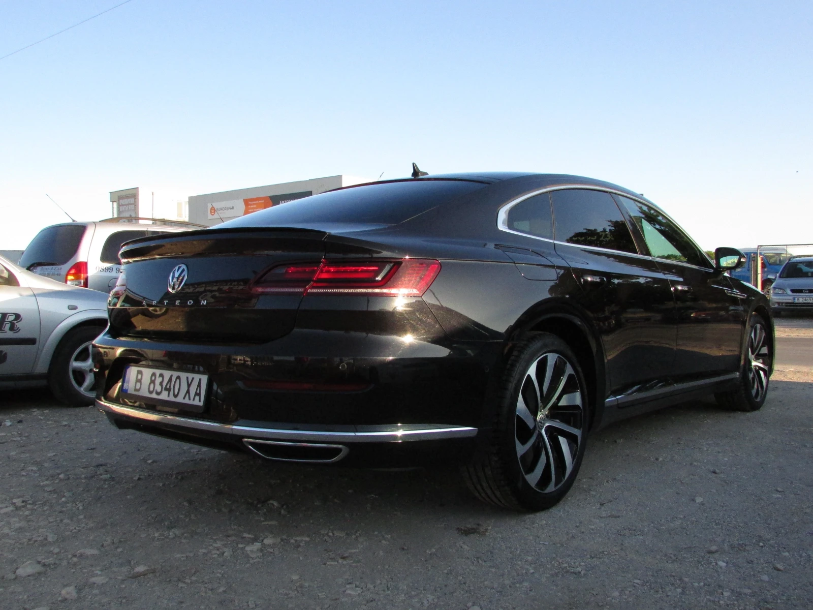 VW Arteon 2.0i R-LINE EURO6, снимка 4 - Автомобили и джипове - 55694433