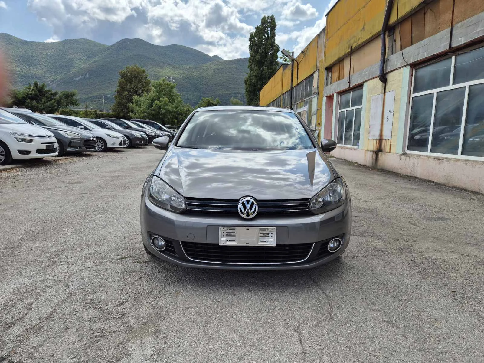 VW Golf 2.0TDI COMMON RAIL NAVI ITALY, снимка 2 - Автомобили и джипове - 55843429