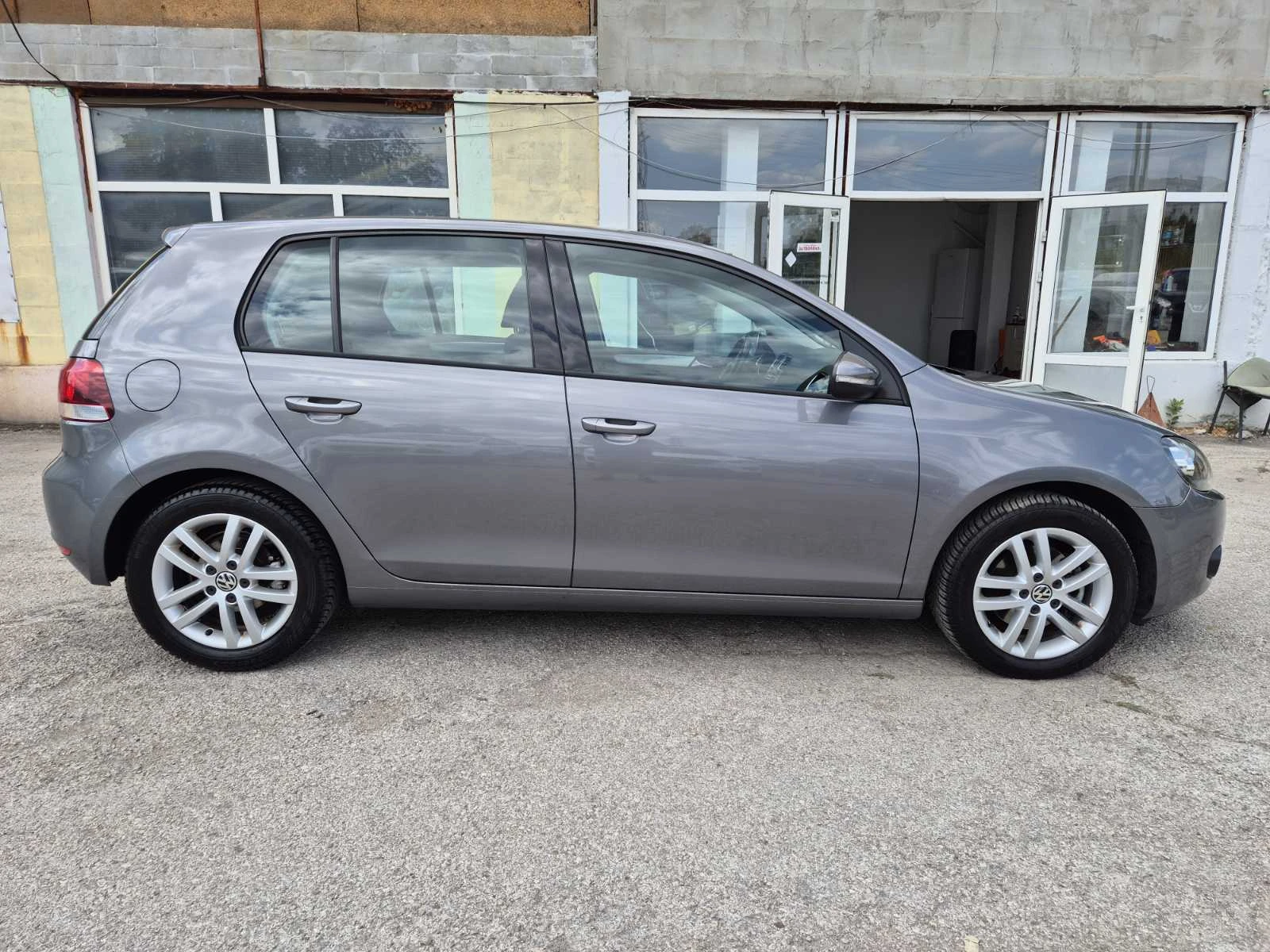 VW Golf 2.0TDI COMMON RAIL NAVI ITALY, снимка 5 - Автомобили и джипове - 55843429