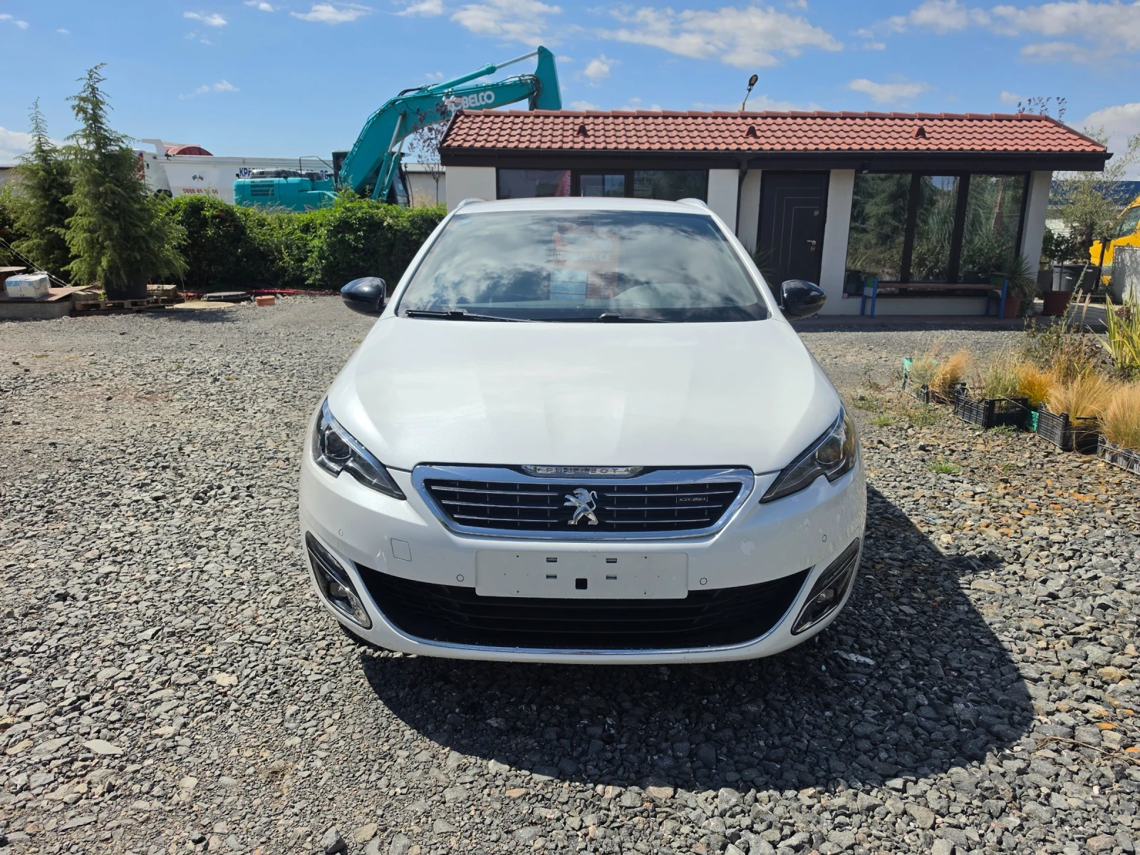 Peugeot 308 1.6 BLUEHDI GT LINE * 120HP * NAV * LED * ЛИЗИНГ, снимка 2 - Автомобили и джипове - 55981473