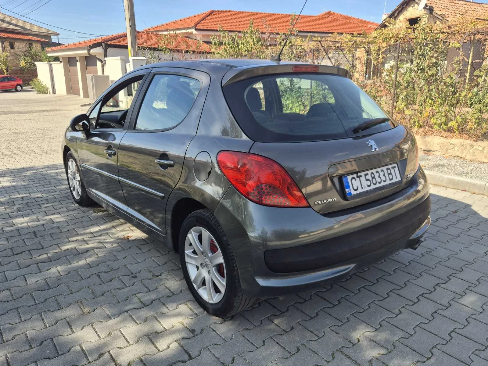 Peugeot 207, снимка 7 - Автомобили и джипове - 56641830