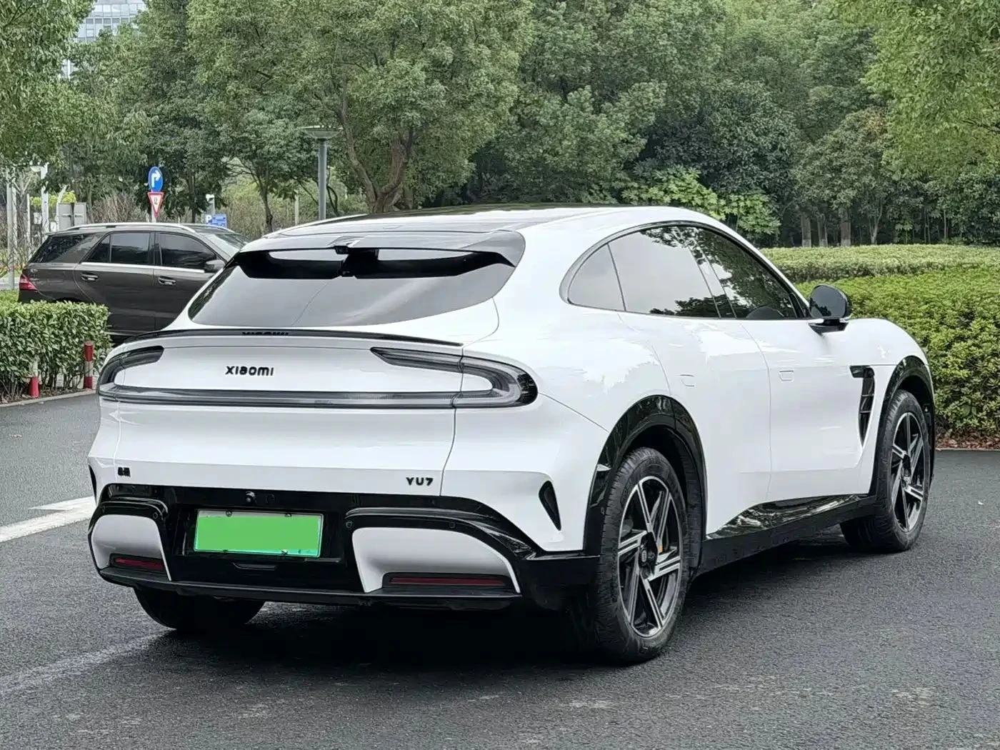 Xiaomi YU7, снимка 5 - Автомобили и джипове - 56686244
