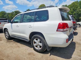 Toyota Land cruiser 5.7 V8 * VX * TV * CARFAX * , снимка 2