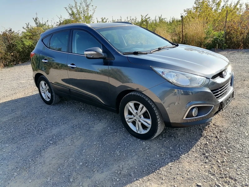 Hyundai IX35 * КОЖА* НАВИГАЦИЯ* , снимка 8 - Автомобили и джипове - 47367723