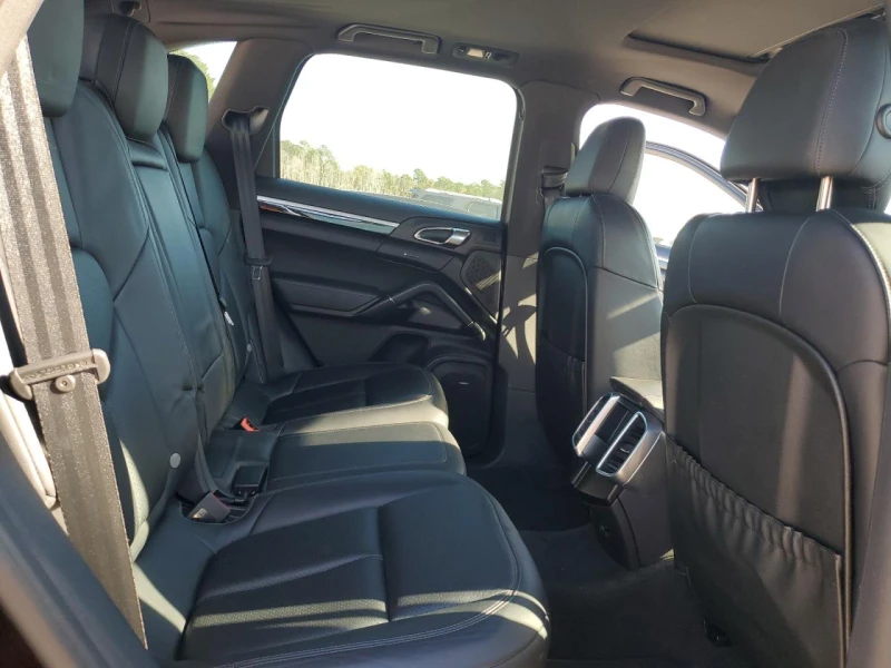 Porsche Cayenne, снимка 10 - Автомобили и джипове - 53126487