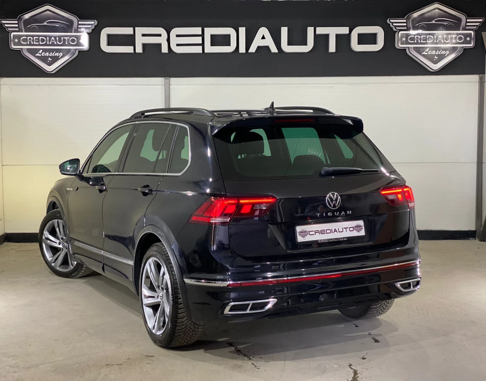 VW Tiguan 2.0 TDI * R-LINE * VIRTUAL COCKPIT* FULL  - изображение 6