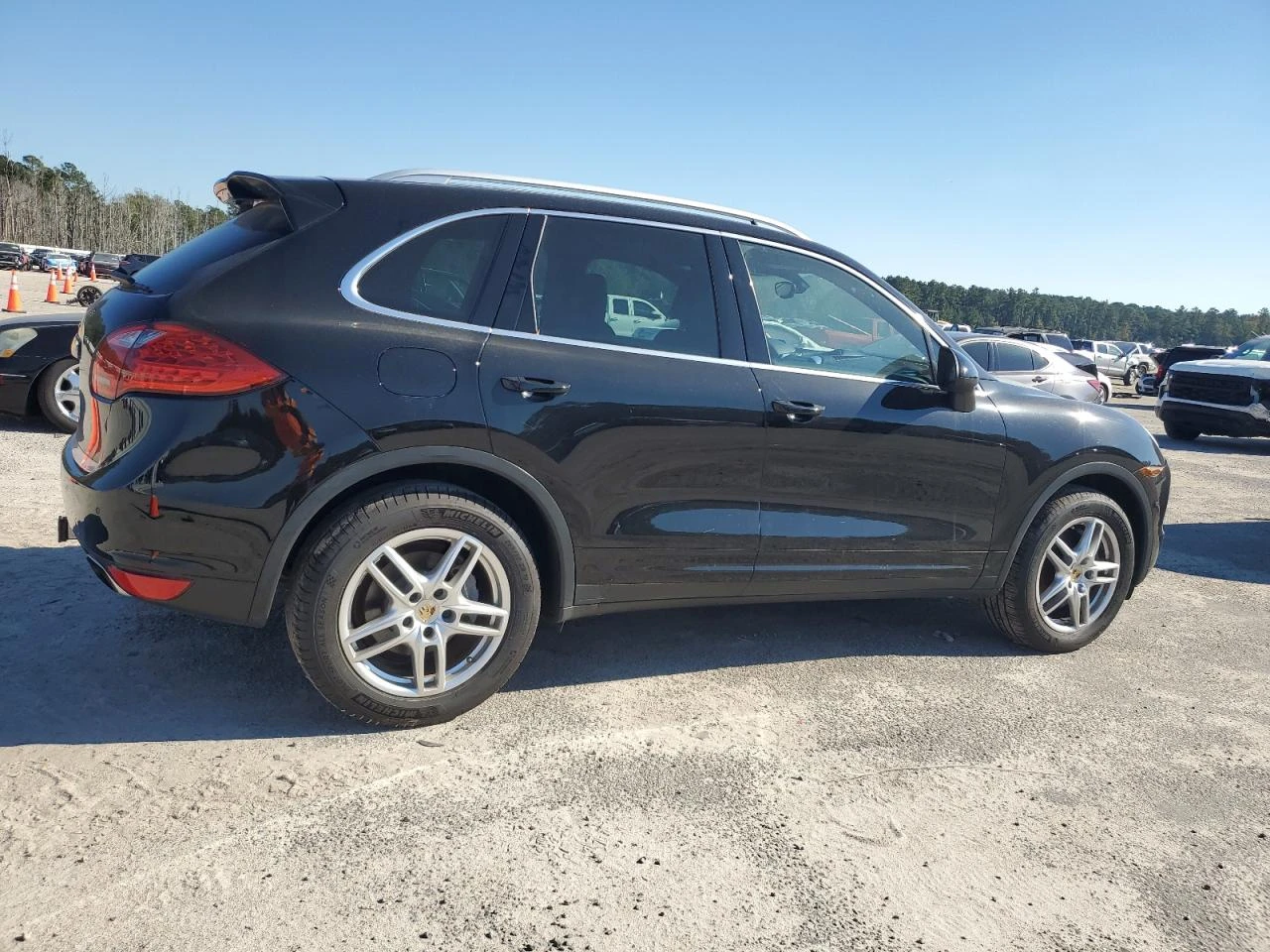 Porsche Cayenne  - изображение 6