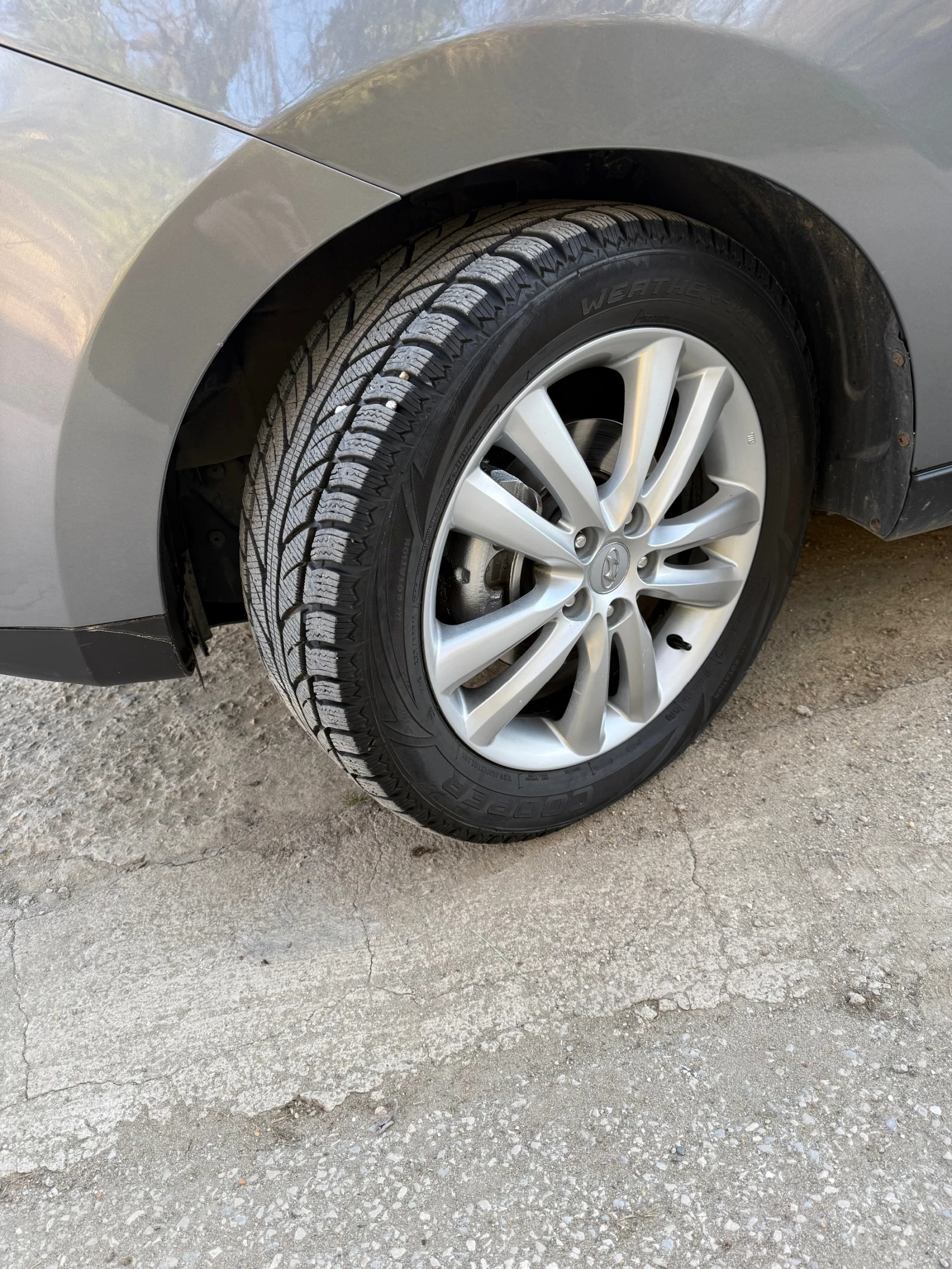 Hyundai IX35, снимка 13 - Автомобили и джипове - 53839087