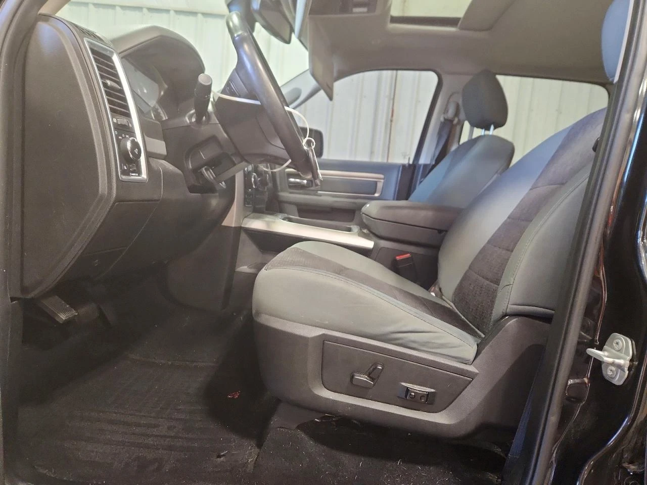 Dodge RAM 1500 Big Horn 4x4 Crew Cab 5'7" Box | Mobile.bg � ����������� 7