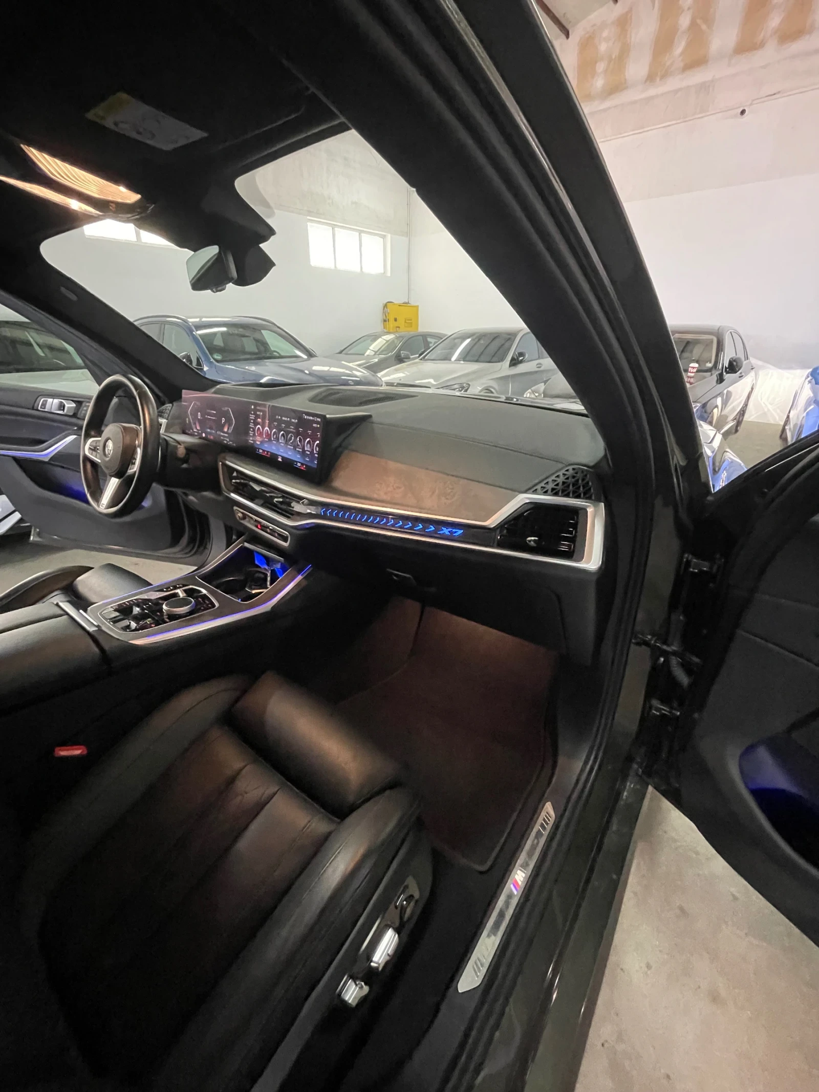 BMW X7 40d/M-sport/individual/360/6+ 1/обдух/вакум/панор/, снимка 13 - Автомобили и джипове - 54271416
