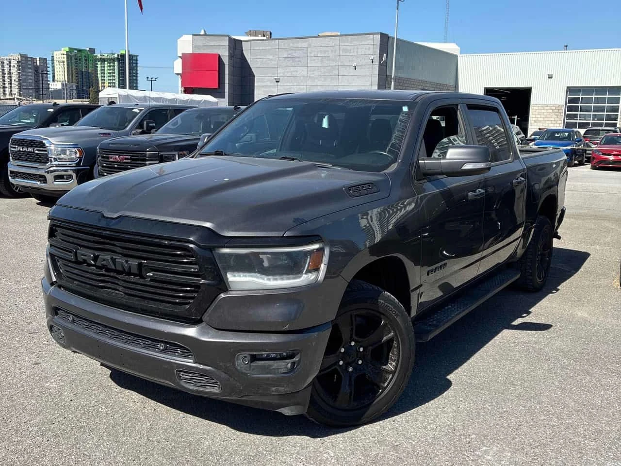 Dodge RAM 1500  5.7L | Big Horn | CARFAX | heated seats | 