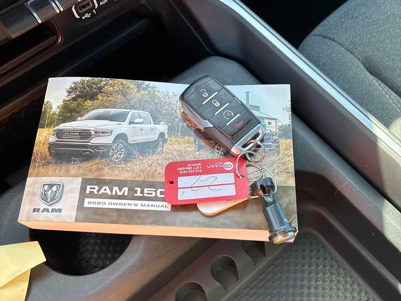 Dodge RAM 1500  5.7L | Big Horn | CARFAX | heated seats |  | Mobile.bg � ����������� 9