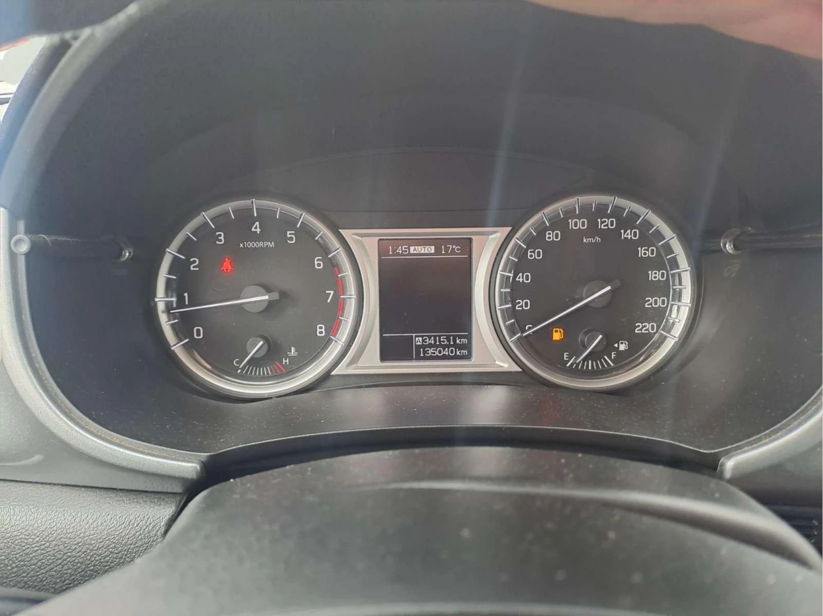 Suzuki Vitara 1.6, снимка 12 - Автомобили и джипове - 54541081