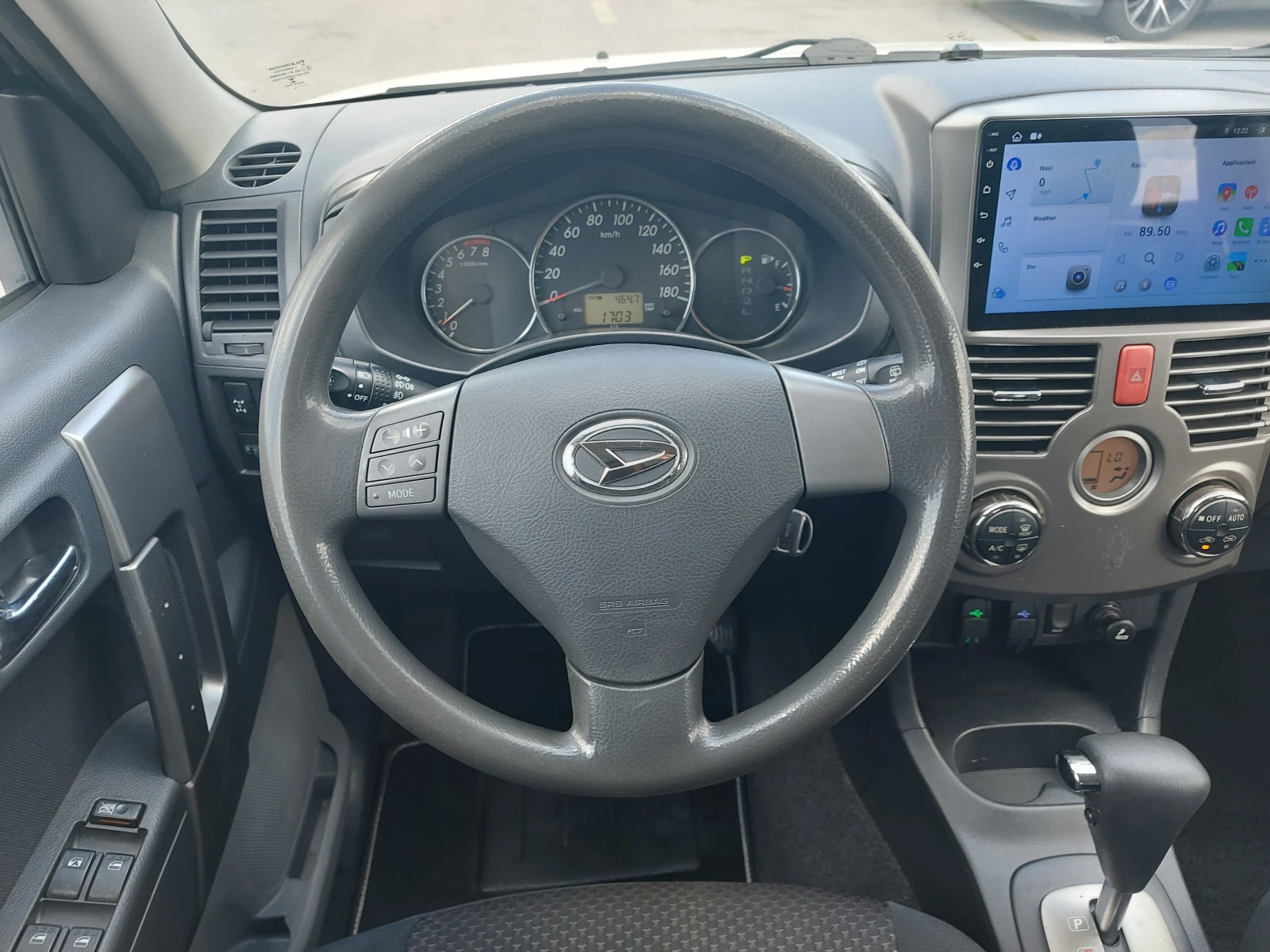 Daihatsu Terios 1.5 i* 4 WD* АВТОМАТИК* ИТАЛИЯ* 2012 г.* EURO 5, снимка 11 - Автомобили и джипове - 54698996