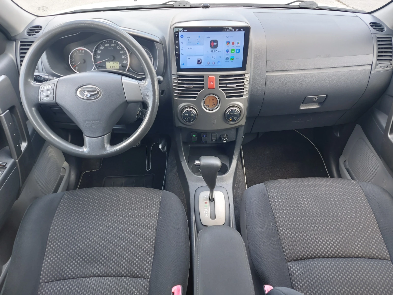 Daihatsu Terios 1.5 i* 4 WD* АВТОМАТИК* ИТАЛИЯ* 2012 г.* EURO 5, снимка 8 - Автомобили и джипове - 54698996