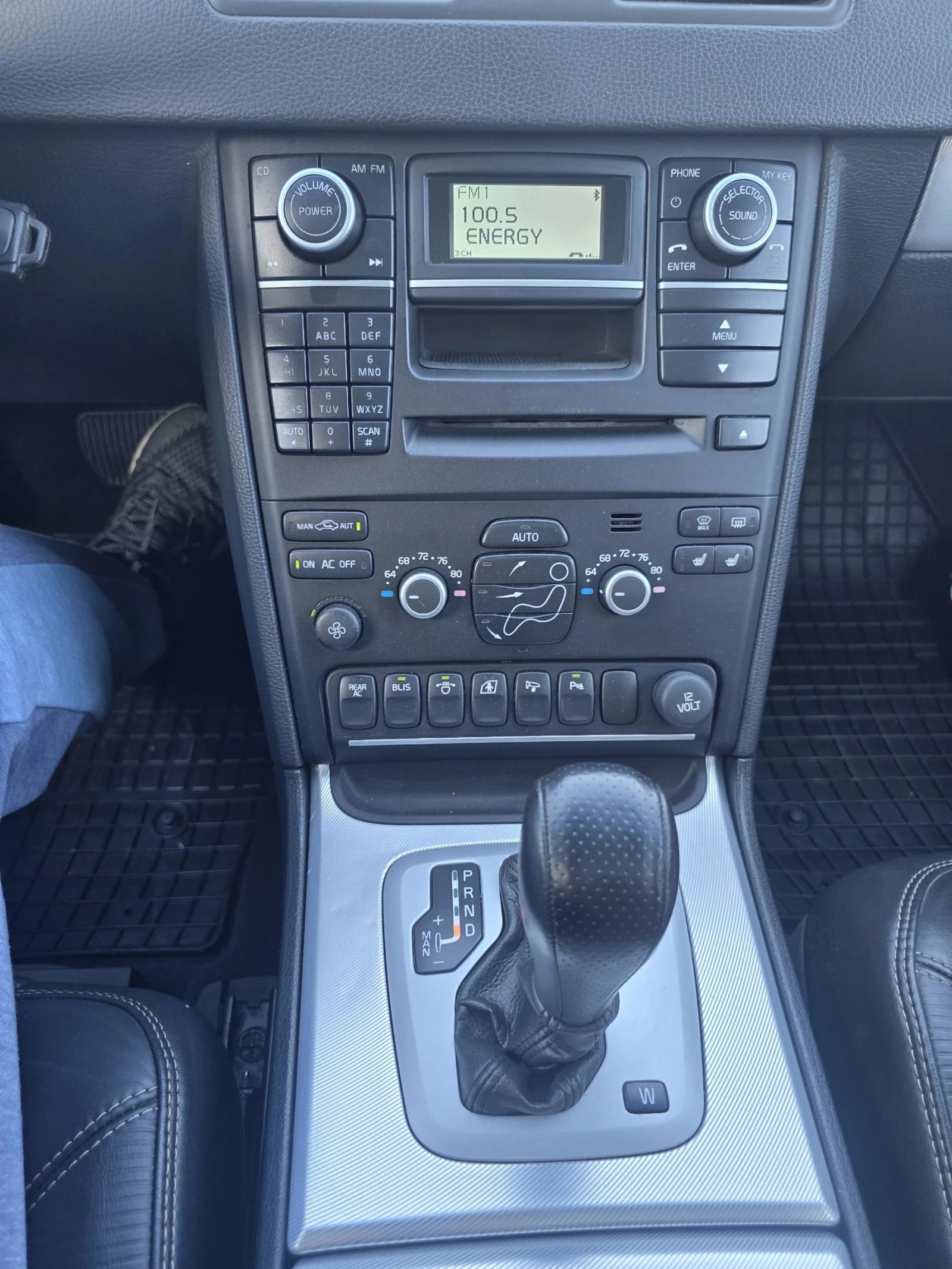Volvo Xc90 3.2 R-Design, снимка 8 - Автомобили и джипове - 54709301