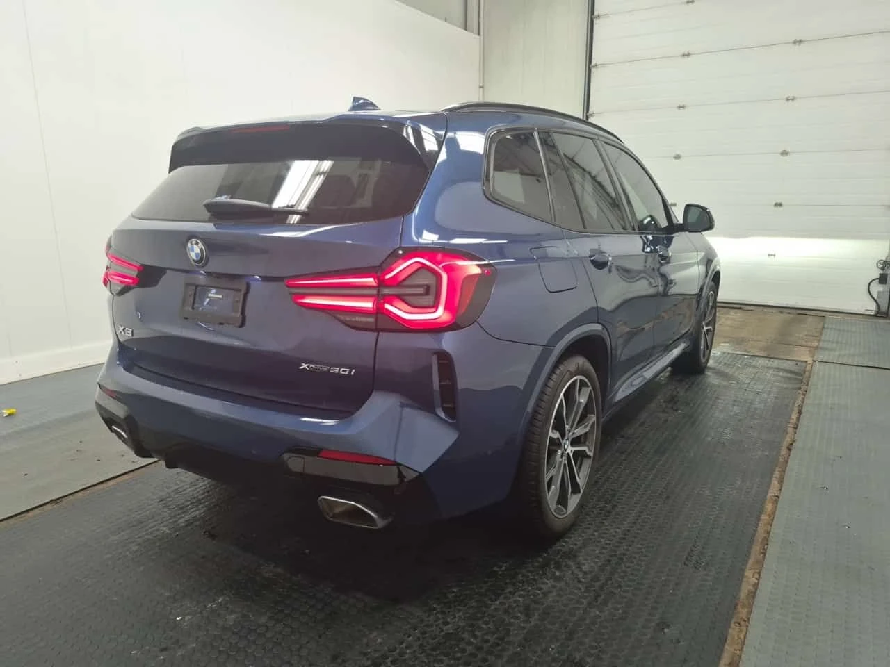 BMW X3  XDRIVE30I | M-PACK | ЦЕНА ДО БЪЛГАРИЯ , снимка 3 - Автомобили и джипове - 55093315