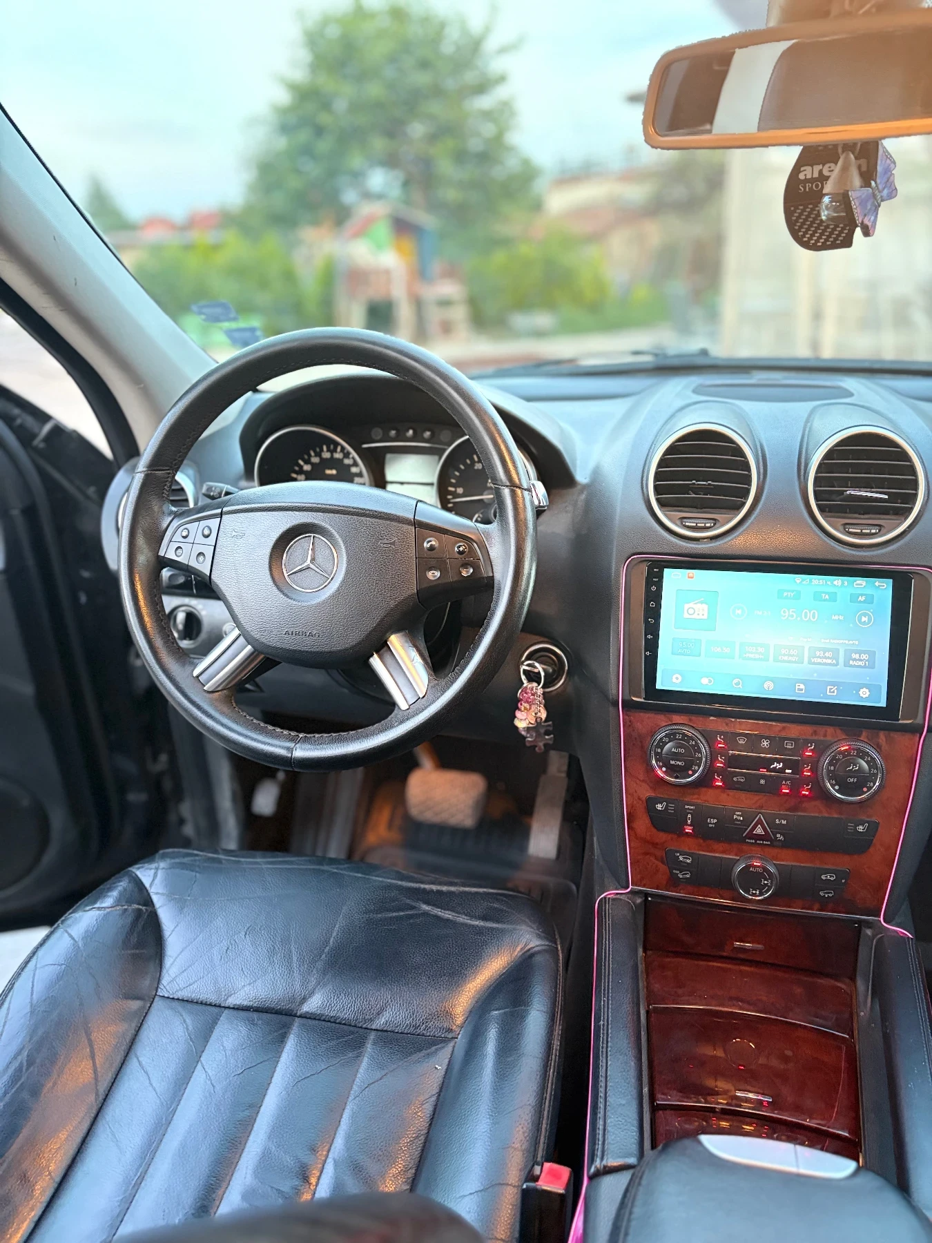 Mercedes-Benz ML 320, снимка 5 - Автомобили и джипове - 55316249