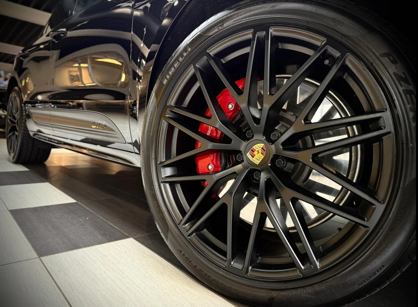 Porsche Macan GTS* SPORT CHRONO* BOSE* 360* PANO* , снимка 4 - Автомобили и джипове - 55660703