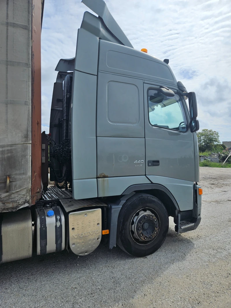 Volvo Fh Влекач, снимка 2 - Камиони - 47190826