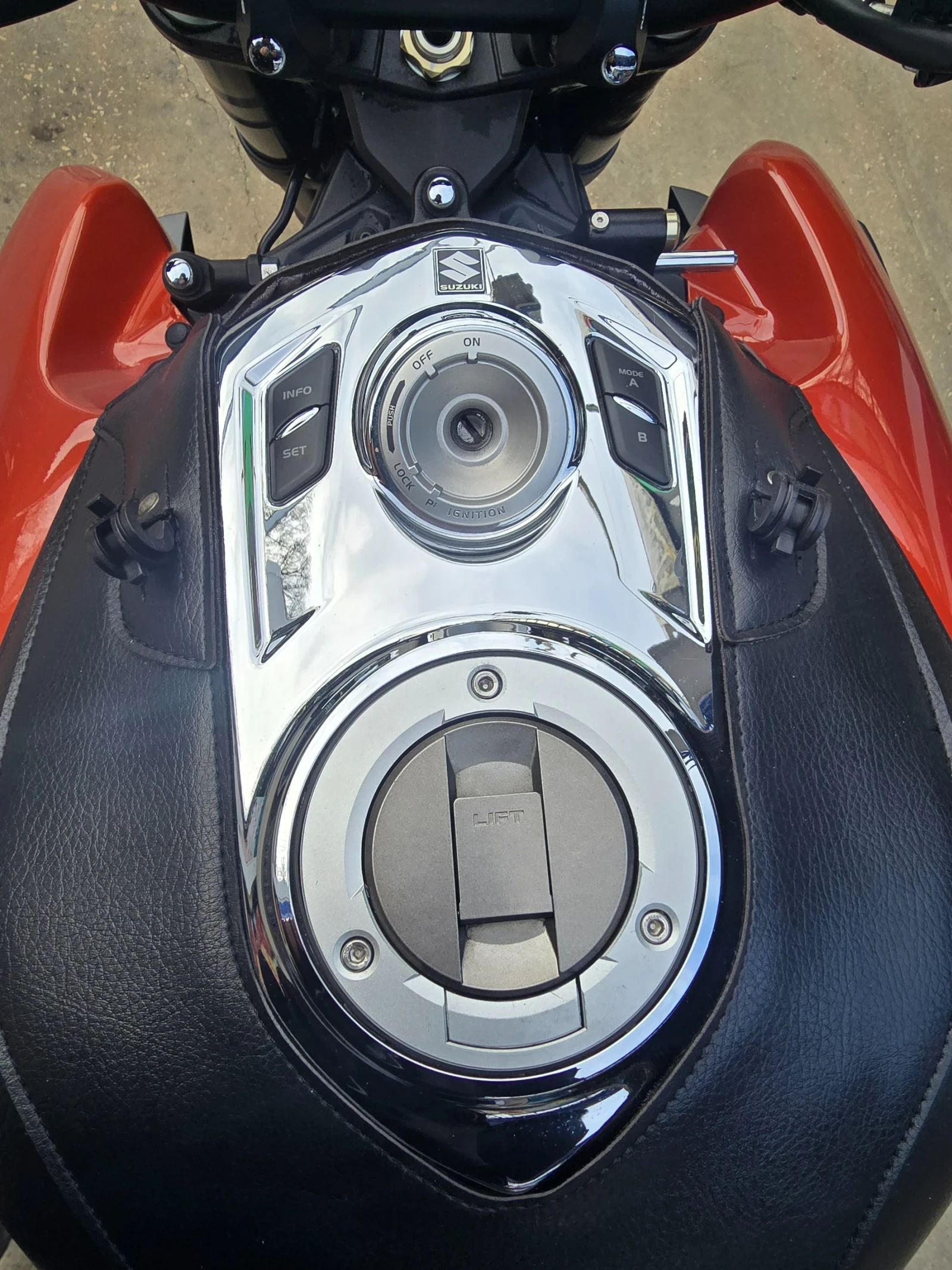 Suzuki B-King | Mobile.bg � ����������� 12