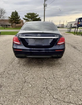 Mercedes-Benz E 43 AMG ОБДУХ * МАСАЖ * 360 * БЕЗ ИНЦИДЕНТИ * CARPLAY *  - 29999 € / 58672.94 лв. - 69713623 4