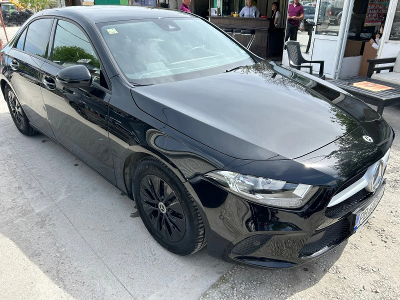 Mercedes-Benz A 180 Седан, снимка 2 - Автомобили и джипове - 45145002