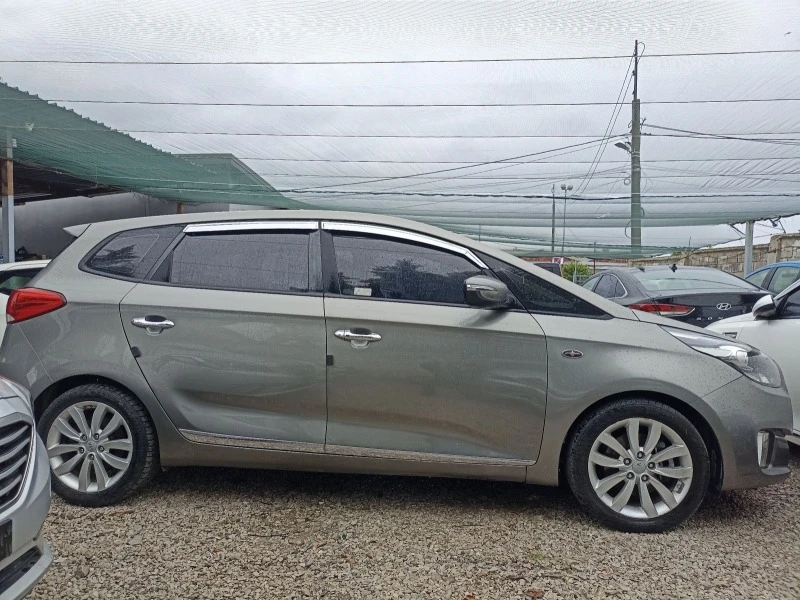 Kia Carens 2.0i LPI 6+ 1, снимка 5 - Автомобили и джипове - 45726137