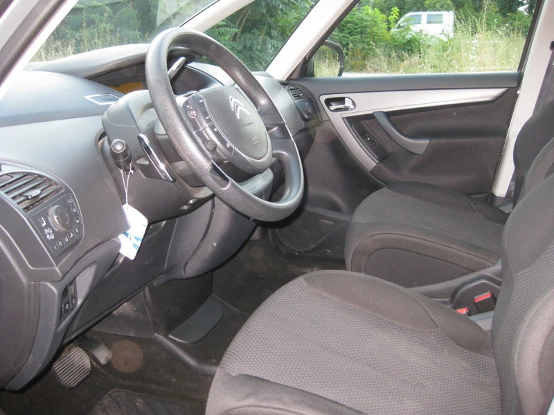 Citroen Grand C4 Picasso 1.6 HDI, снимка 7 - Автомобили и джипове - 47222001