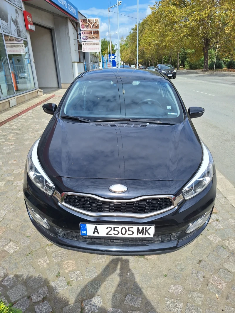 Kia Ceed 1.6, снимка 1 - Автомобили и джипове - 47279197