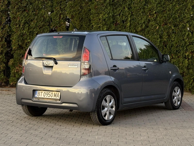 Daihatsu Sirion, снимка 5 - Автомобили и джипове - 47842775