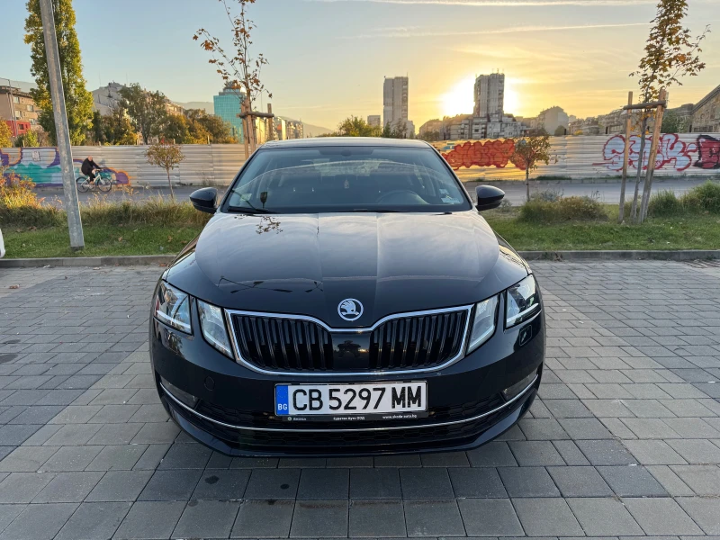 Skoda Octavia 1.5TSI, снимка 4 - Автомобили и джипове - 47981196