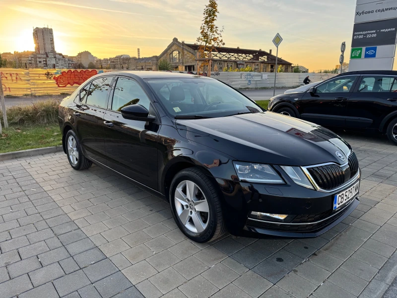 Skoda Octavia 1.5TSI, снимка 5 - Автомобили и джипове - 47981196