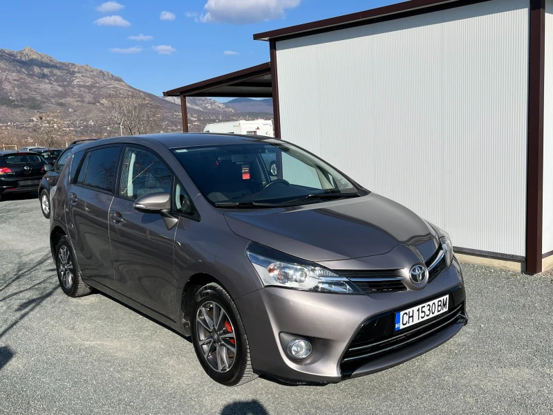 Toyota Verso 1.6D4D-7места, снимка 6 - Автомобили и джипове - 49085758