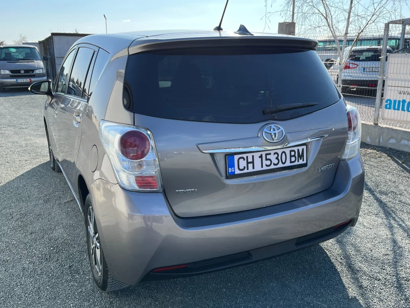 Toyota Verso 1.6D4D-7места, снимка 3 - Автомобили и джипове - 49085758