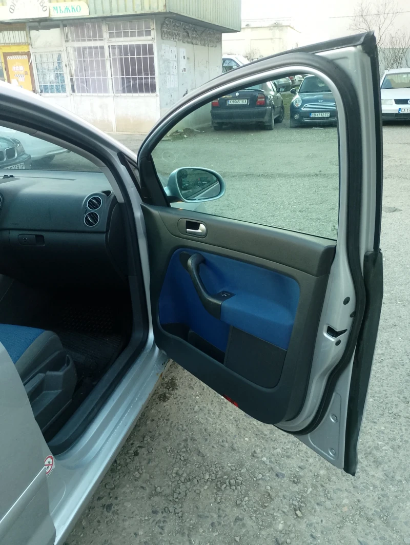 VW Golf Plus, снимка 7 - Автомобили и джипове - 49414763