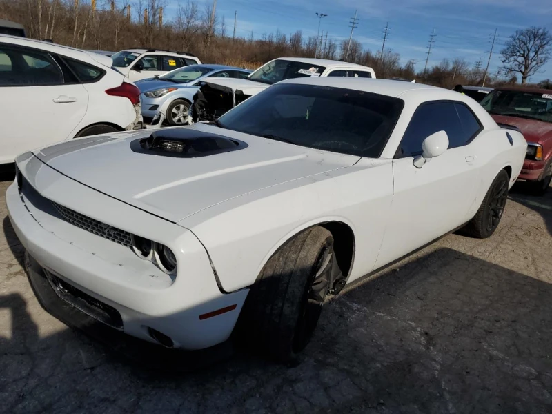 Dodge Challenger R/T 5.7L* КОЖА* НАВИ* СЕРВИЗНА КНИЖКА, снимка 3 - Автомобили и джипове - 49437100