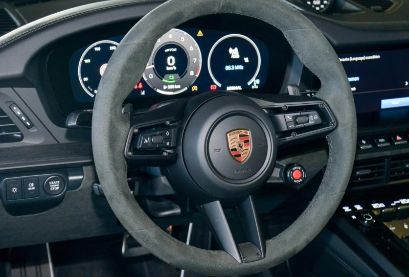 Porsche 911 992.2 CARRERA GTS CABRIO/SPORT DESIGN/BOSE/360/LED, снимка 11 - Автомобили и джипове - 51919174