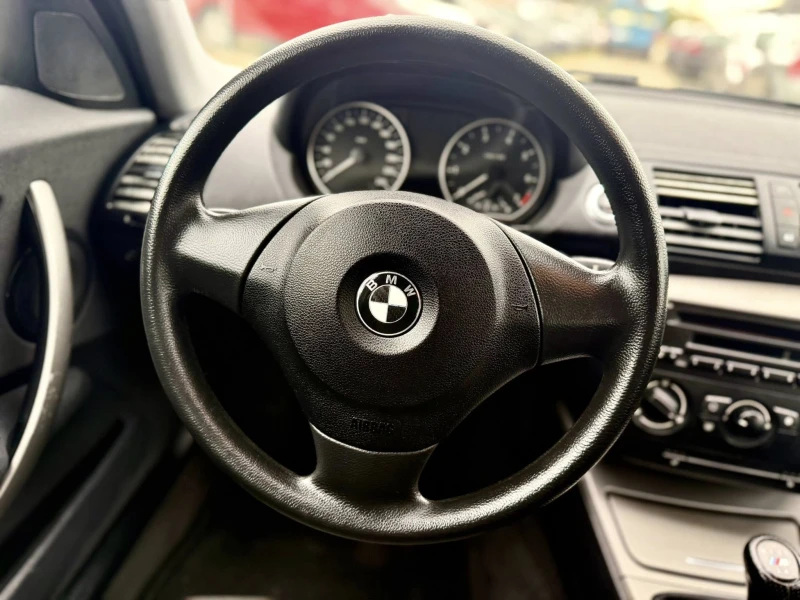 BMW 120 2.0, снимка 10 - Автомобили и джипове - 52213743